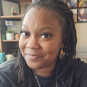 Meet your Posher, Joneisha